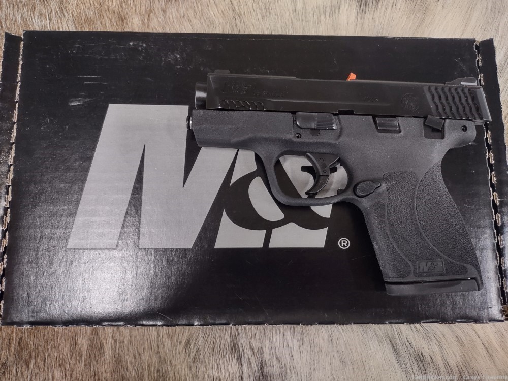 FACTORY NEW-IN-BOX  SMITH & WESSON M & P SHIELD 3 1/2" 45 CAL. PISTOL  -img-0