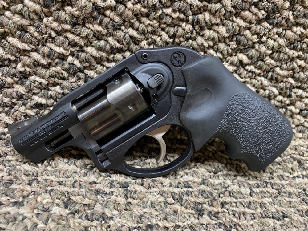 Ruger LCR 38 SPL+P Black Finish 5401 Hammerless DAO 1.87" BBL 5 Shot-img-1