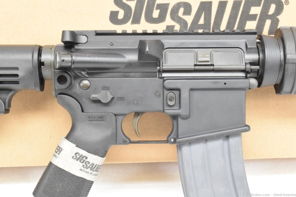 NEW IN BOX - SIG M400 M4 5.56 SHORT BARREL RIFLE - DISPLAY MODEL-img-2