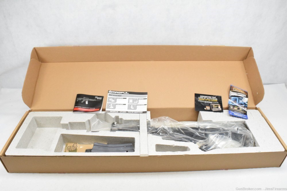 NEW IN BOX - SIG M400 M4 5.56 SHORT BARREL RIFLE - DISPLAY MODEL-img-8