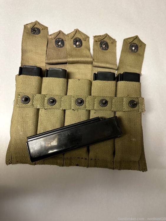 US GI WWII THOMPSON 5-20 RD AUTO ORDNANCE CORP. MAGAZINES SET WITH POUCH.-img-0