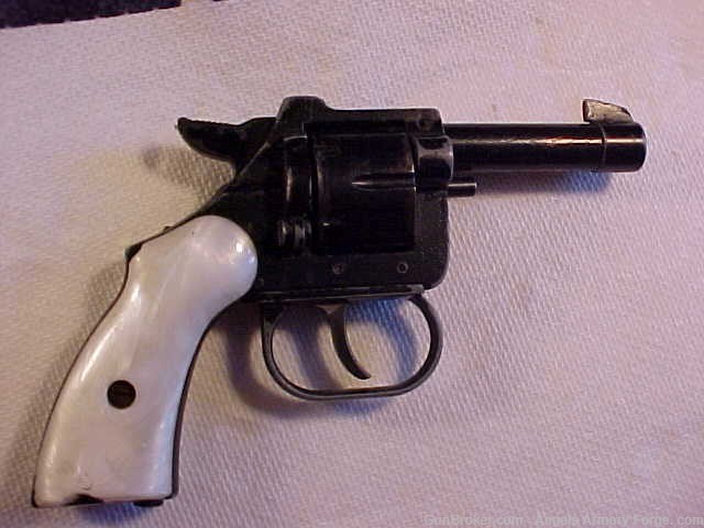 BK# 350 - RG Model 10 - 22 LR Revolver-img-0