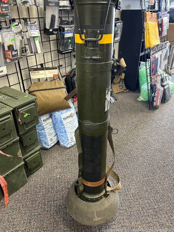 M222 Guided Missile - RARE!-img-7