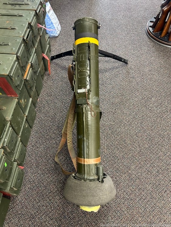 M222 Guided Missile - RARE!-img-1