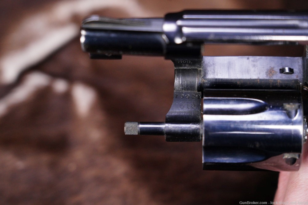 Smith & Wesson S&W Model 36 Chiefs Special .38 Spl 2" DA/SA Revolver 1981-img-11