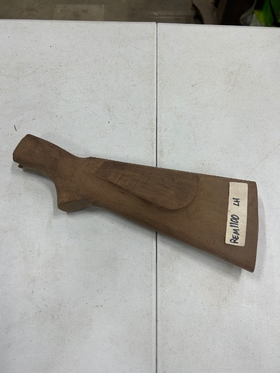 Remington 1100 right hand butt stock semi fancy unfinished -img-0