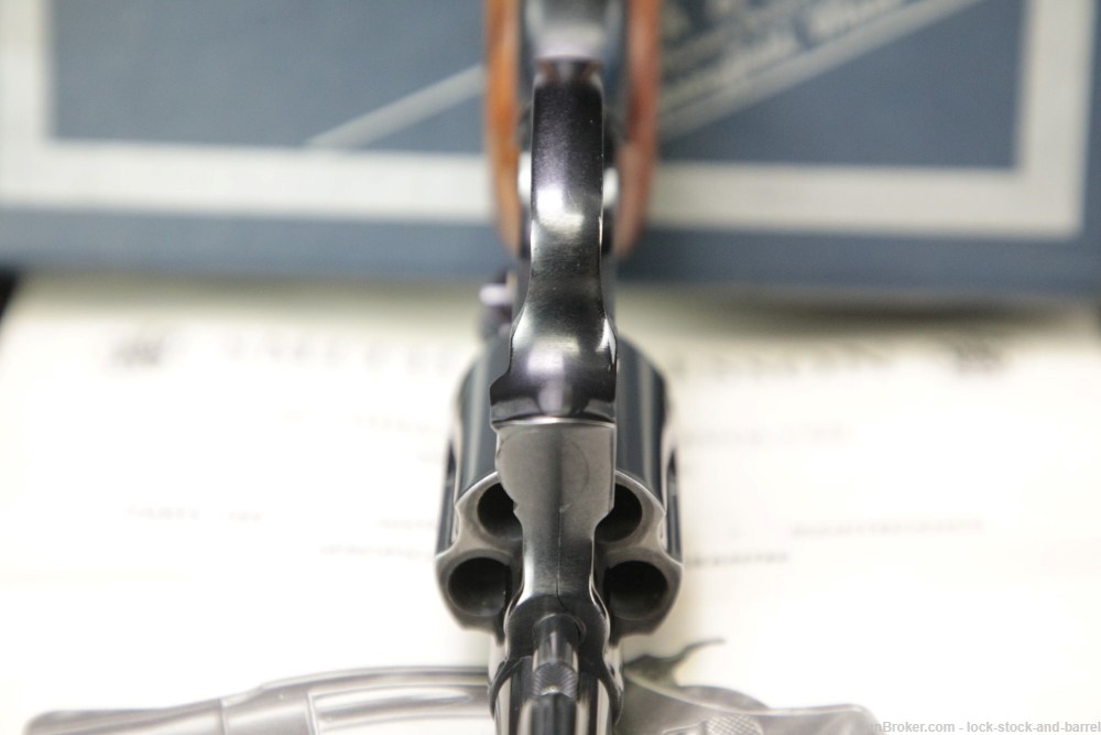 Smith & Wesson S&W Model 36 Chiefs Special 38 Spl 2" DAO Revolver 1979-1980-img-5