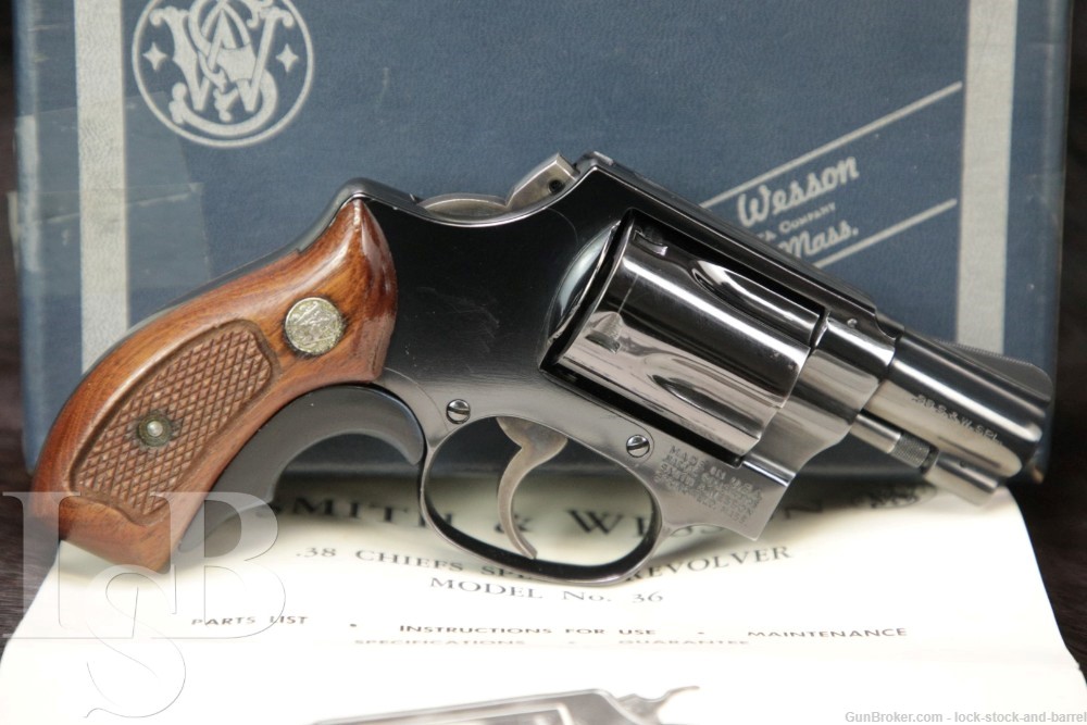 Smith & Wesson S&W Model 36 Chiefs Special 38 Spl 2" DAO Revolver 1979-1980-img-0
