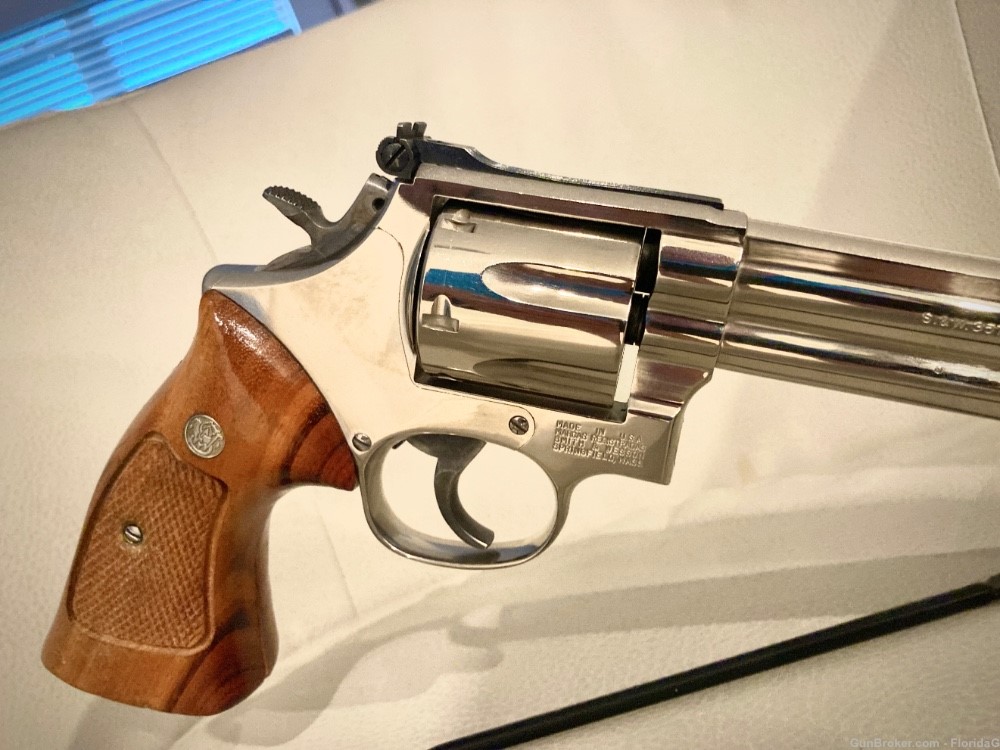 Smith & Wesson 586 Nickel 1985. 357 Magnum. -img-3