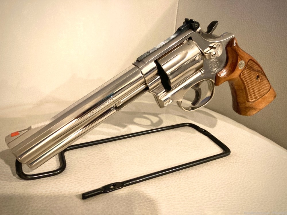 Smith & Wesson 586 Nickel 1985. 357 Magnum. -img-0