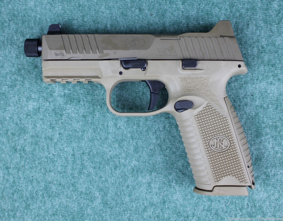 FN-USA 509-Tactical Semi Auto Pistol FDE 9mm Night Sights 3-17rd Mag w/Case-img-2