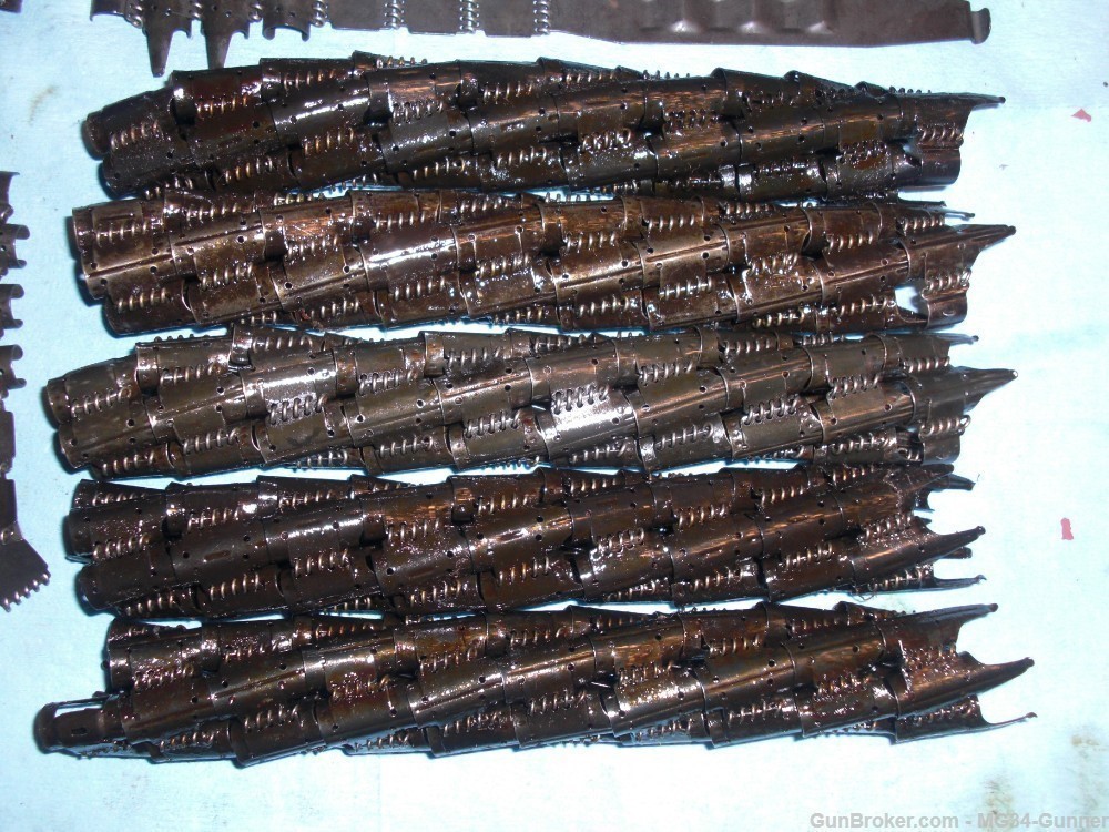 German WWII MG42 MG34 - 12 Ammo Belts & 2 Starter Tabs (600 rounds) - MINT-img-3