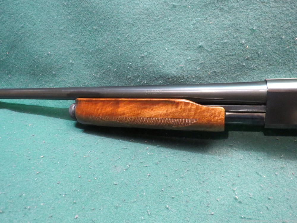 Remington 870 Wingmaster Magnum 12 ga 28" with 2 3/4" Chamber, Like New-img-4