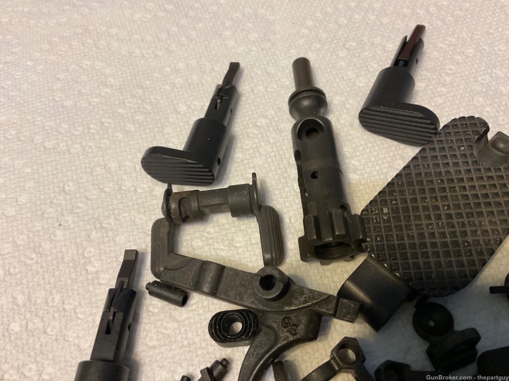 M16 Assorted Parts. (Lot)-img-2