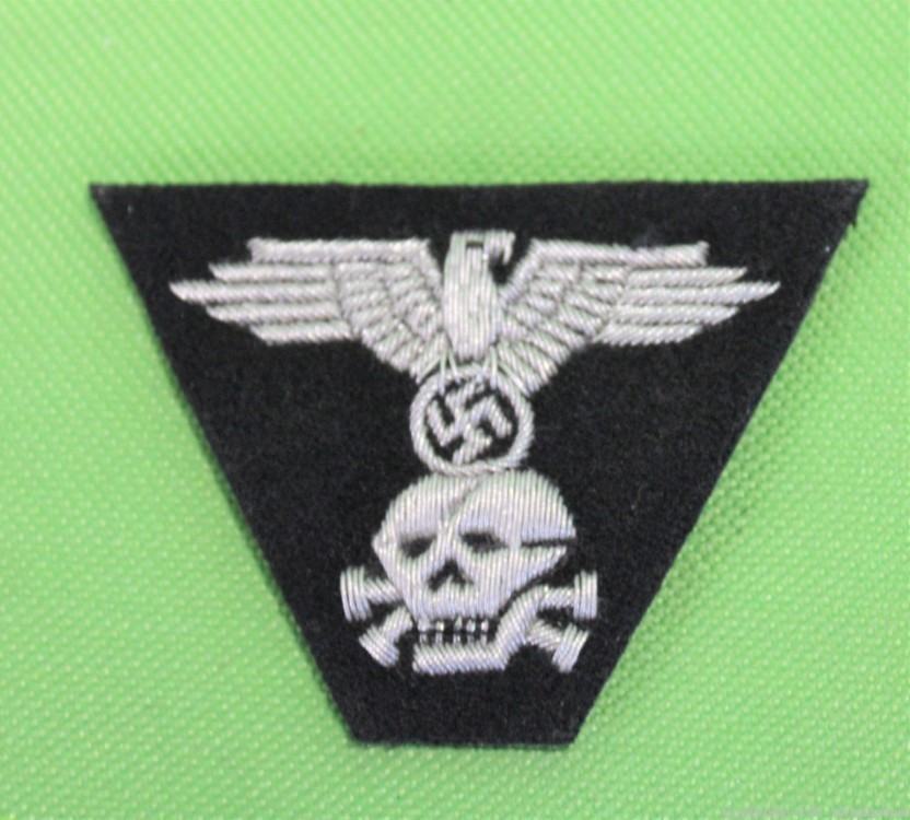 German WWII Panzer SS Officers M-43 Trapezoid Cap Insignia 1C-img-0