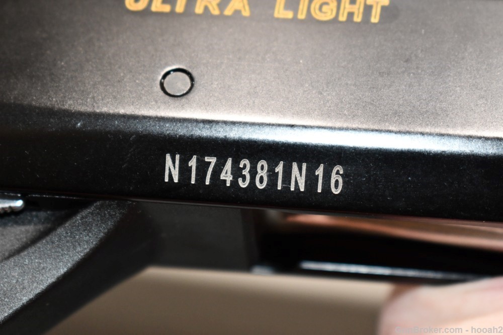 Excellent Benelli Ultra Light Semi Auto Shotgun 20 G 24" CF VR W Box-img-40
