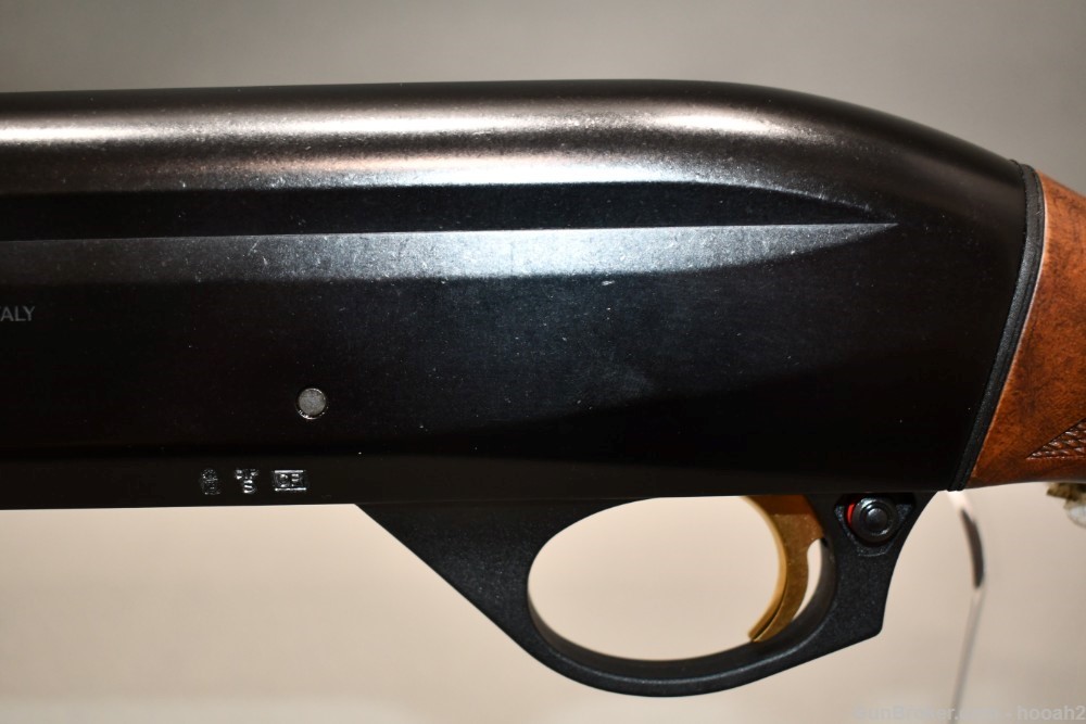 Excellent Benelli Ultra Light Semi Auto Shotgun 20 G 24" CF VR W Box-img-12