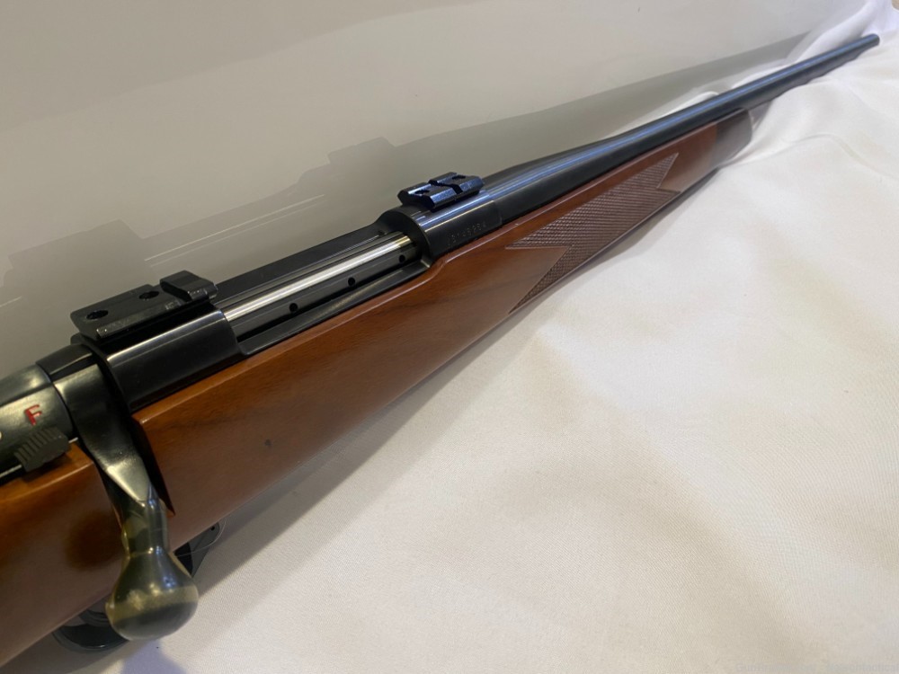USED - Weatherby Vanguard 300 WBY MAG Bolt Action Rifle-img-2