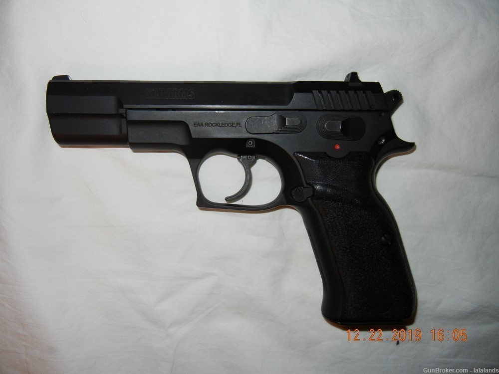 Sar Arms B6 Hawk 9mm semi auto pistol.-img-0