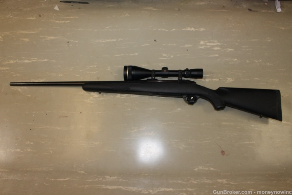 RUGER M77 BOLT ACTION RIFLE 7MM  W/LEUPOLD VARI-X III 4.5 - 4x50MM SCOPE-img-1