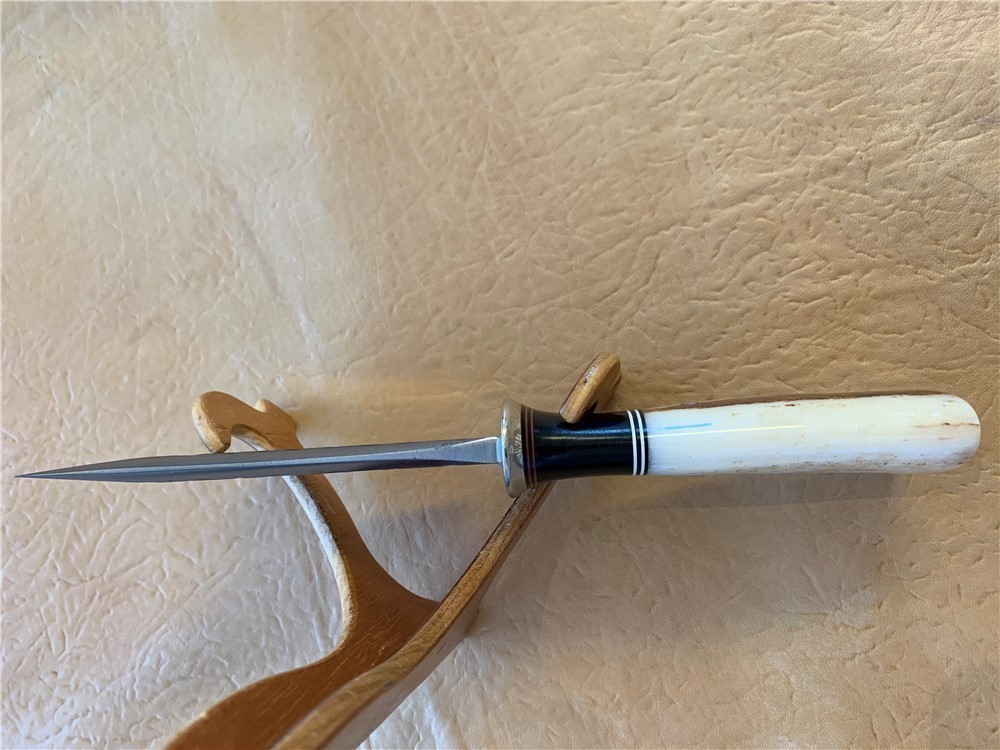 J. Behring Custom Hunting Knife, New With Sheath-img-2