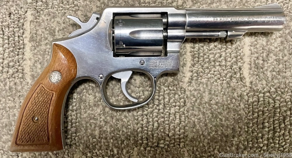 Smith & Wesson Model 64-3 .38 Special Revolver-img-0