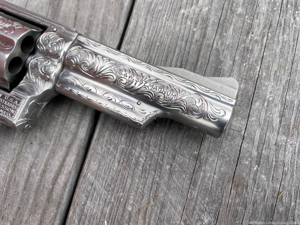 SMITH & WESSON 66 .357 MAG ENGRAVED MICHAEL DUBBER 1977-img-17