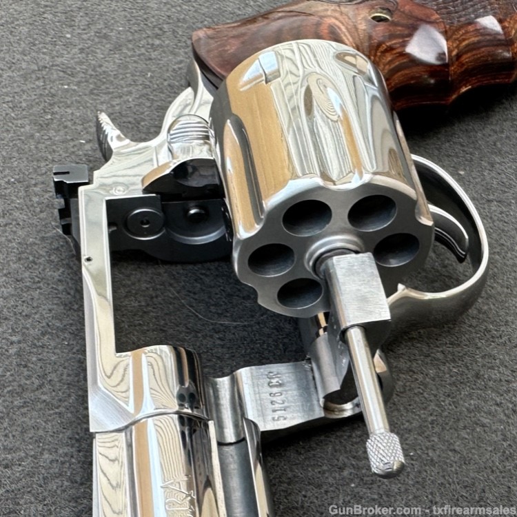 Early Colt King Cobra Custom Bright Stainless 4" .357 Magnum, 3rd-Yr, 1988-img-36