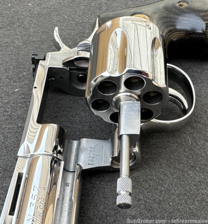 Colt Python Custom Bright Polished Stainless 4" .357 Magnum, 1983-img-38