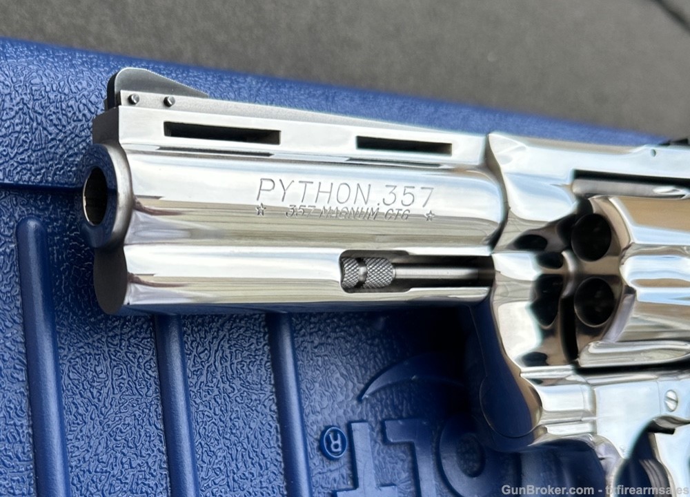 Colt Python Custom Bright Polished Stainless 4" .357 Magnum, 1983-img-10