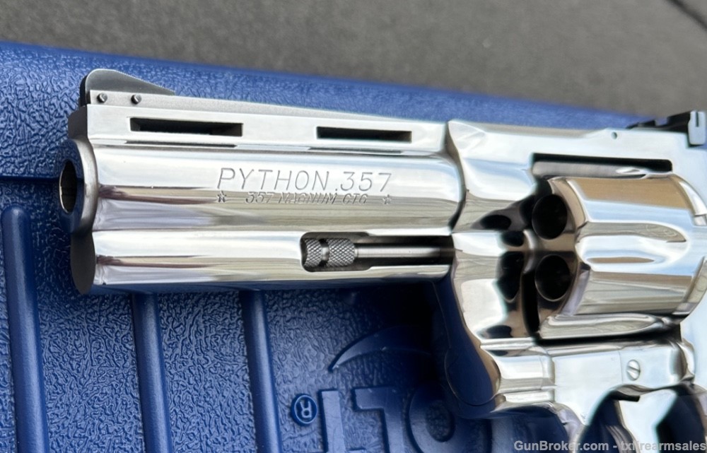 Colt Python Custom Bright Polished Stainless 4" .357 Magnum, 1983-img-9