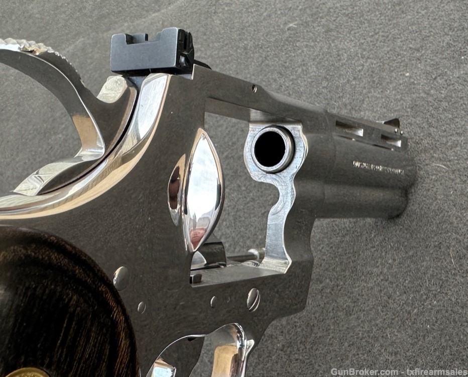 Colt Python Custom Bright Polished Stainless 4" .357 Magnum, 1983-img-36