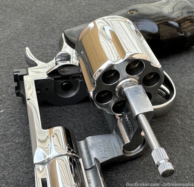 Colt Python Custom Bright Polished Stainless 4" .357 Magnum, 1983-img-39