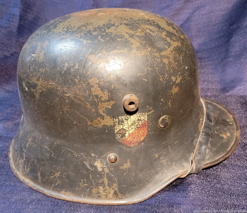 WW2 German M16 Transitional Army Double Decal Helmet Original -img-0