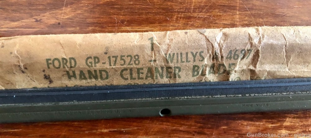 FORD GP-17528 WILLYS  A 4687 HAND CLEANER BLADE-img-3