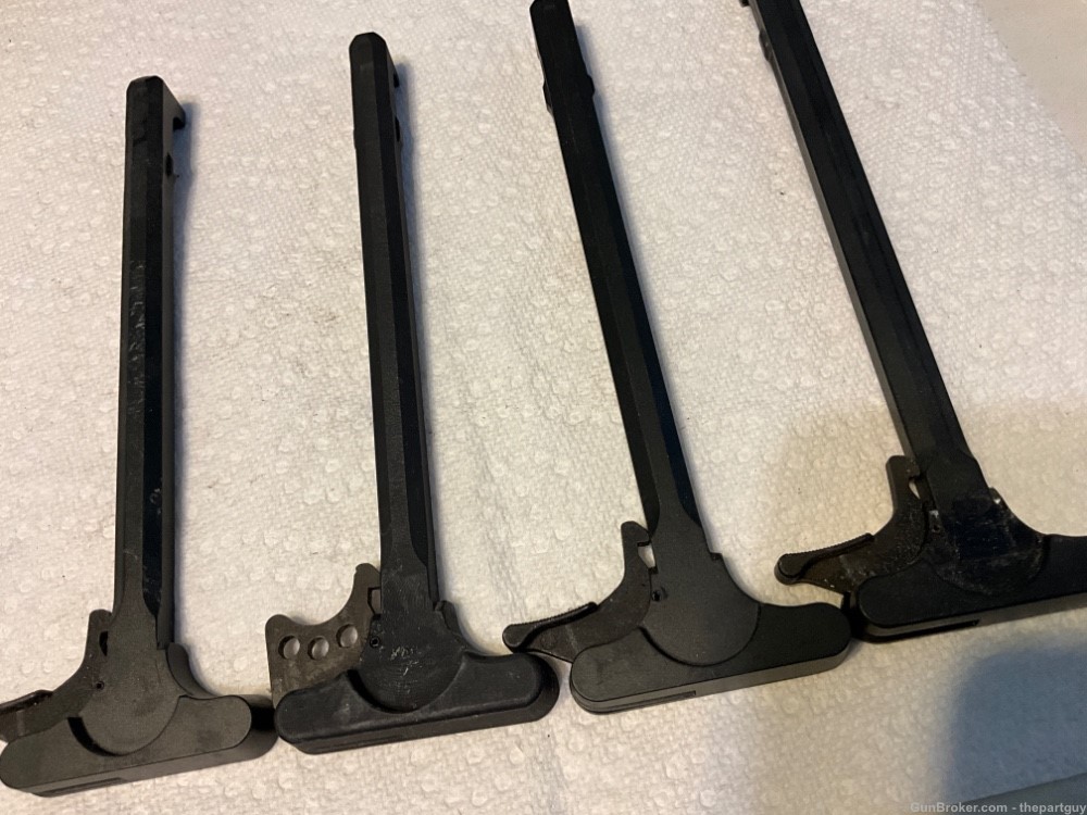 M16 / AR15 Charging Handles with Tac Latch. (Lot of 4) -img-3
