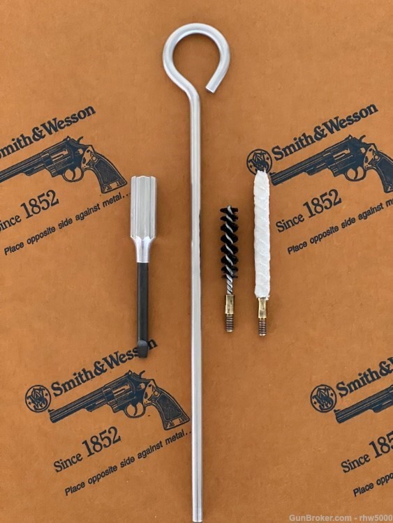 SMITH AND WESSON Model 17 / K22 Combat Masterpiece Cleaning Kit 8" Barrel-img-1