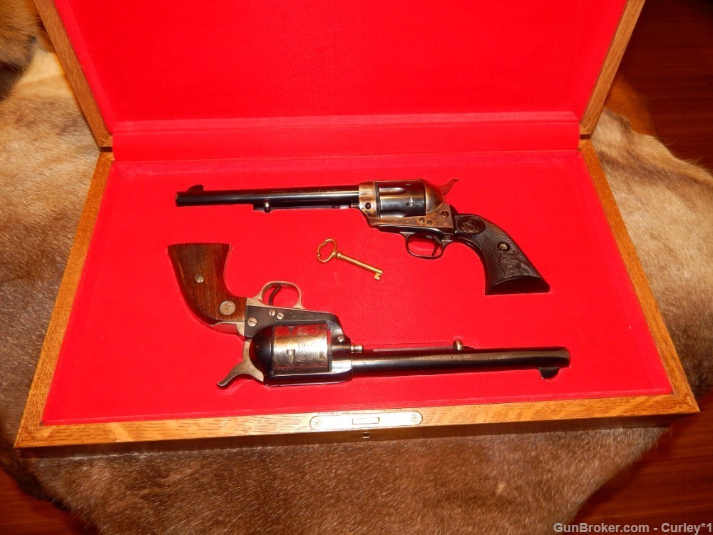 Colt 2 Gun Display box-img-2