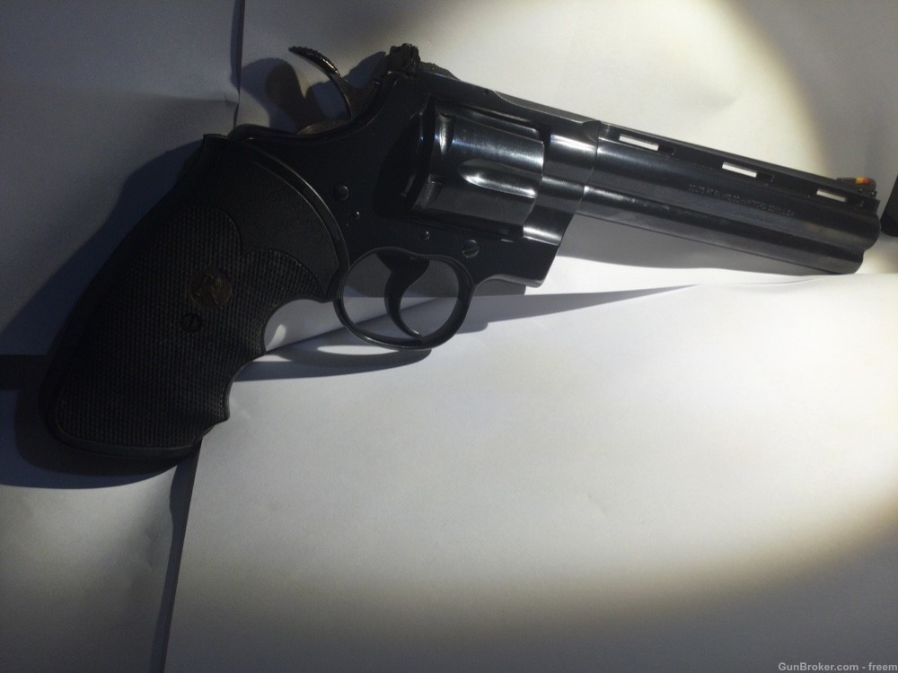 Colt Python blue  revolver  6 inch  357 Mag -img-8