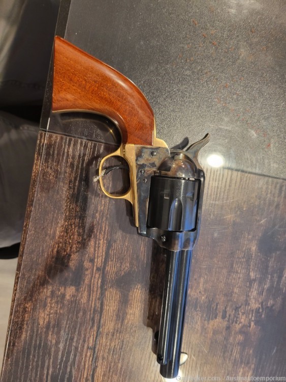 Taylor's & Company 6 shot 5.5" Old western revolver no card fee -img-2