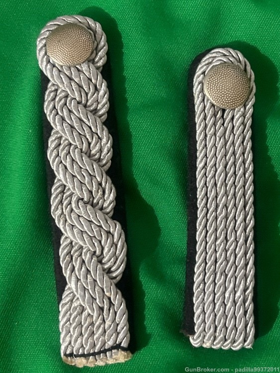 2 SS SHOULDER BOARDS mint never used -img-0