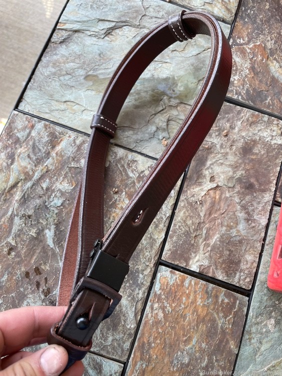 K98 sling, leather nice new -img-0
