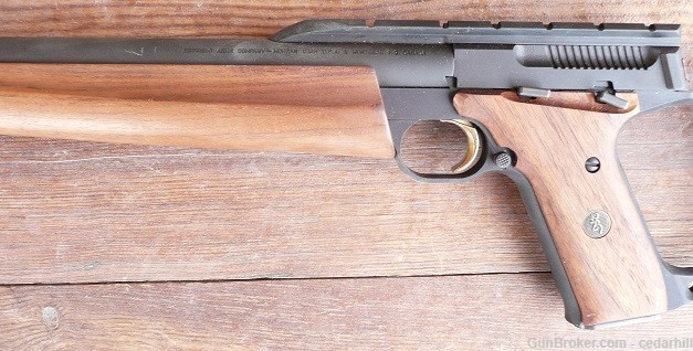 Browning Buckmark rifle, 22LR, 18" barrel, in numbered box-img-2
