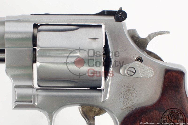 Smith & Wesson Model 629 Deluxe - 6.5" .44 Magnum-img-3