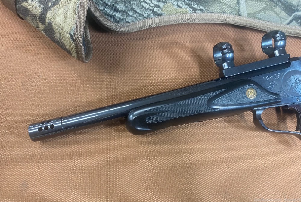 Thompson Center Contender 45-70, with 44 Mag barrel and extras!-img-4