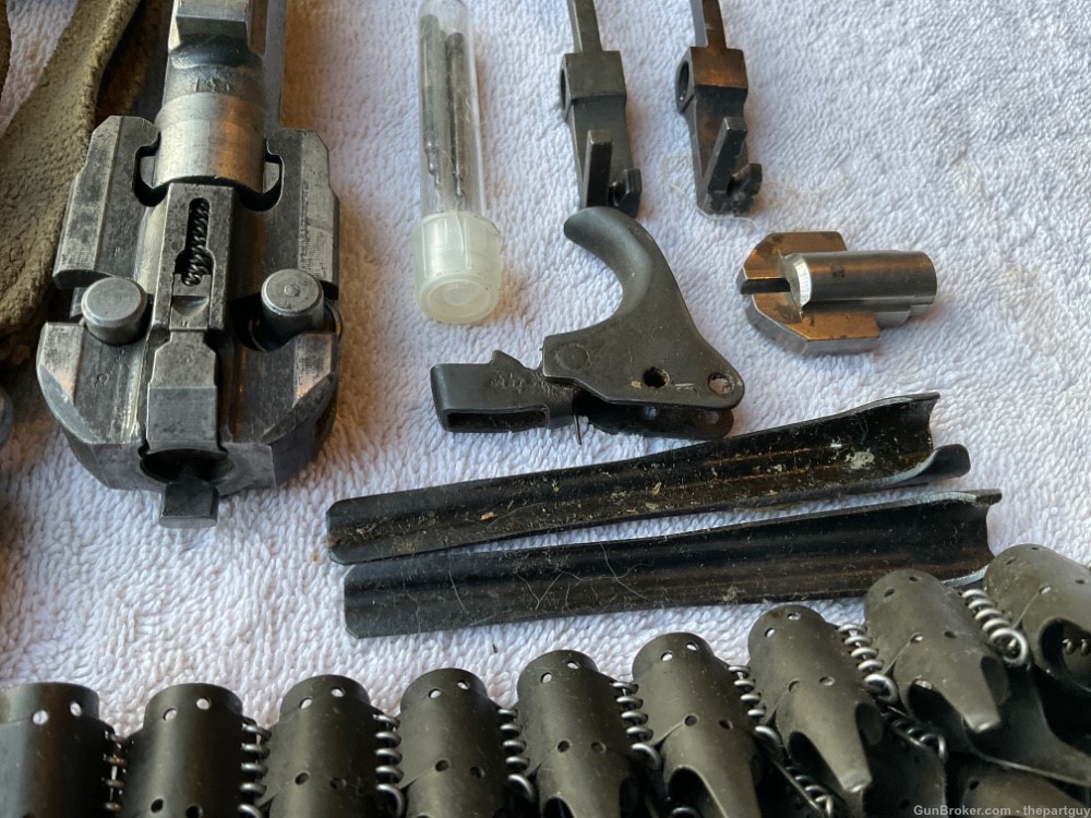 MG42 Bolt Assembly and Parts. (Lot)-img-4