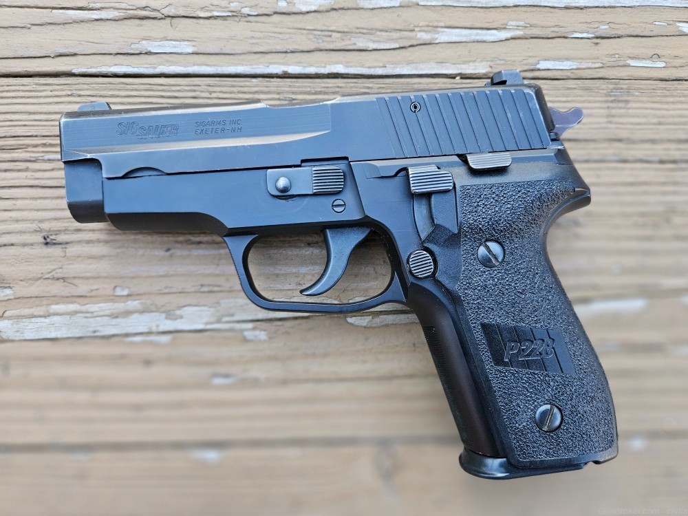 Sig Sauer P228 9mm early Gun Made in Germany-img-0