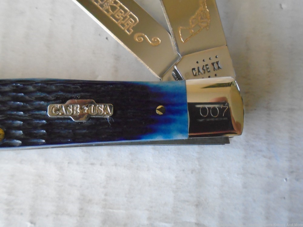 #7 of 50 CASE Colt 45 PEACEMAKER Revolver Blue Bone Trapper Knife Gold Etch-img-6