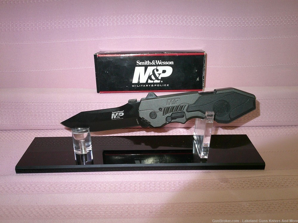 Smith & Wesson SWMP4L M&P Assisted Open Linerlock Pocket Knife Was $75.50!-img-0