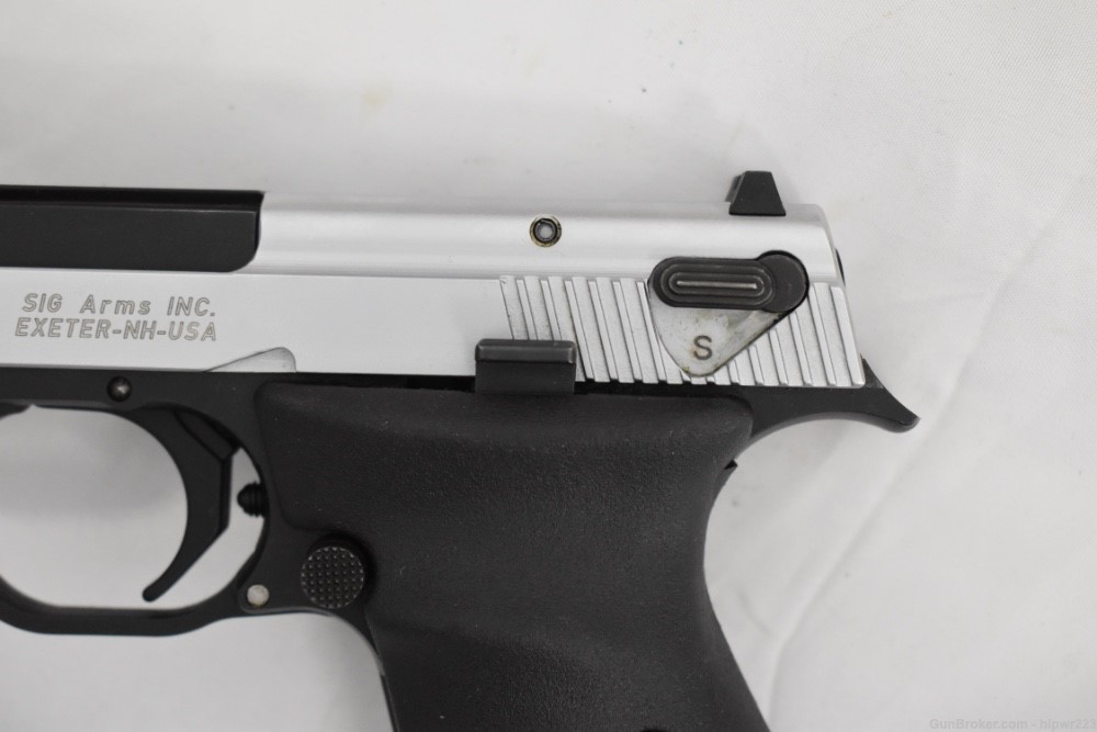 Sig Arms Trailside .22LR semi auto pistol EXCELLENT condition -img-4